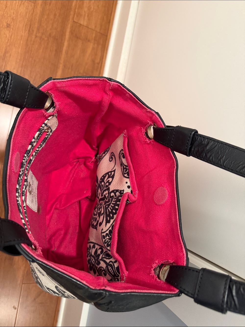 Spartina 449 Black & Cream Floral Canvas Tote with Pink Tassel - Picture 4 of 15